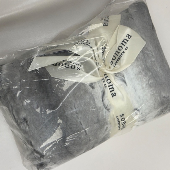 Sonoma Lavender Spa Heat Wrap Platinum Angora Microwaveable Heat Pad Silver NEW - Picture 5 of 16